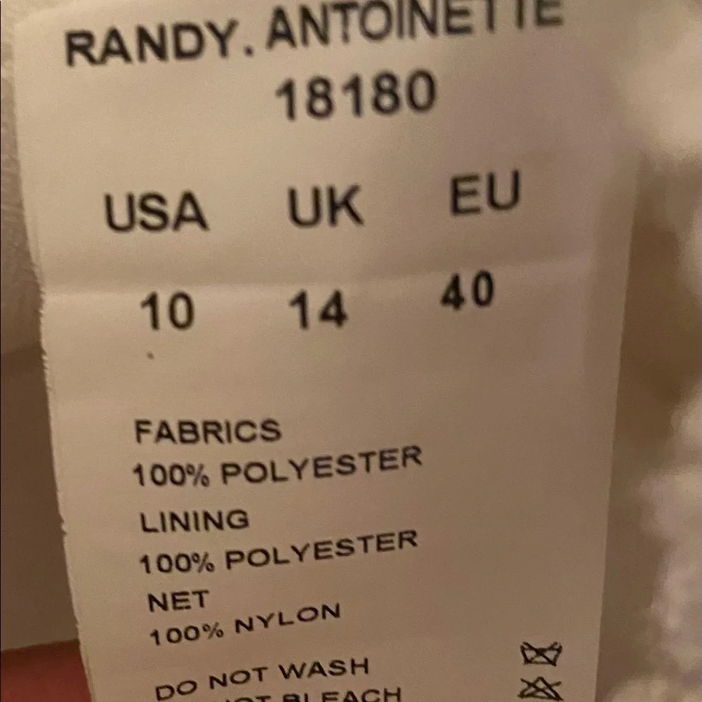 Princess wedding ball gown - Picture 7 of 9